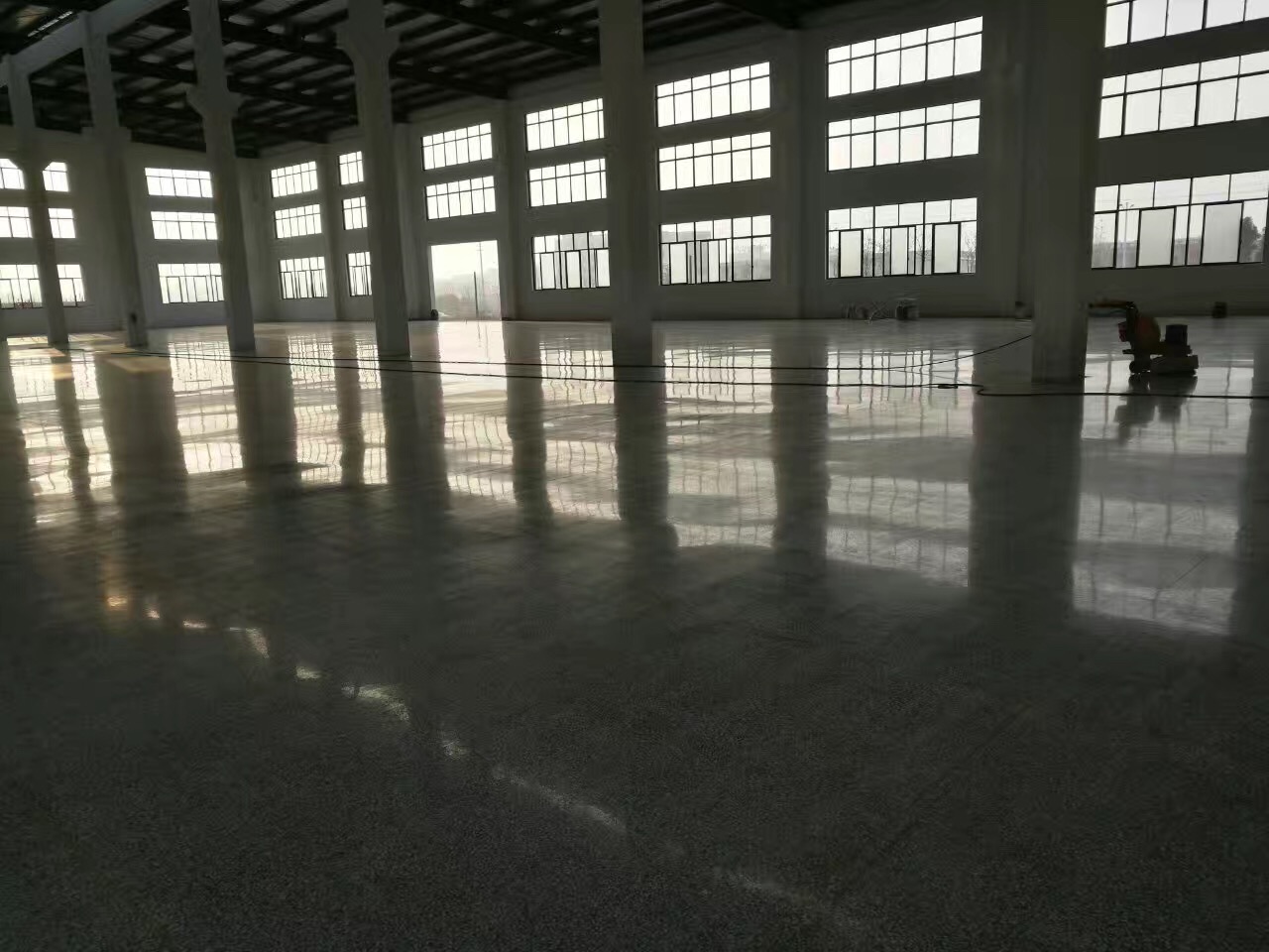 混凝土密封固化劑地坪能起到什么作用？